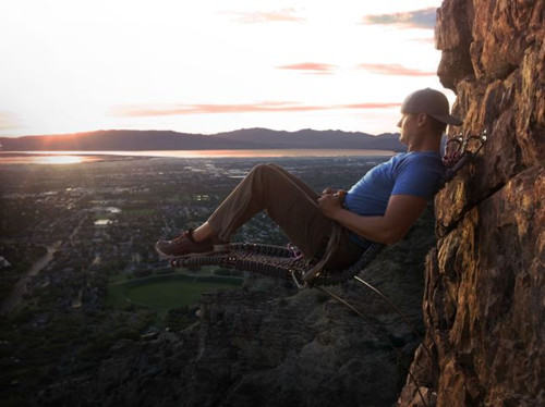 ������ɽ�ۺ���ʷ��˹�ڰ��׸ߵđ����ͱ��ϰ��b���e�����w�(y��n)�e�Ӵ̼���